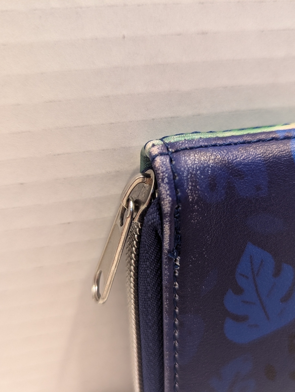 Stitch Halloween Zip Wallet - Blue with Orange Pumpkin - Picture 7 of 9